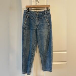 Women’s Blue Jeans